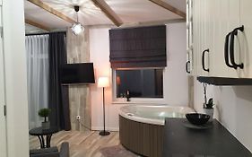 Apartamentai Su Jacuzzi